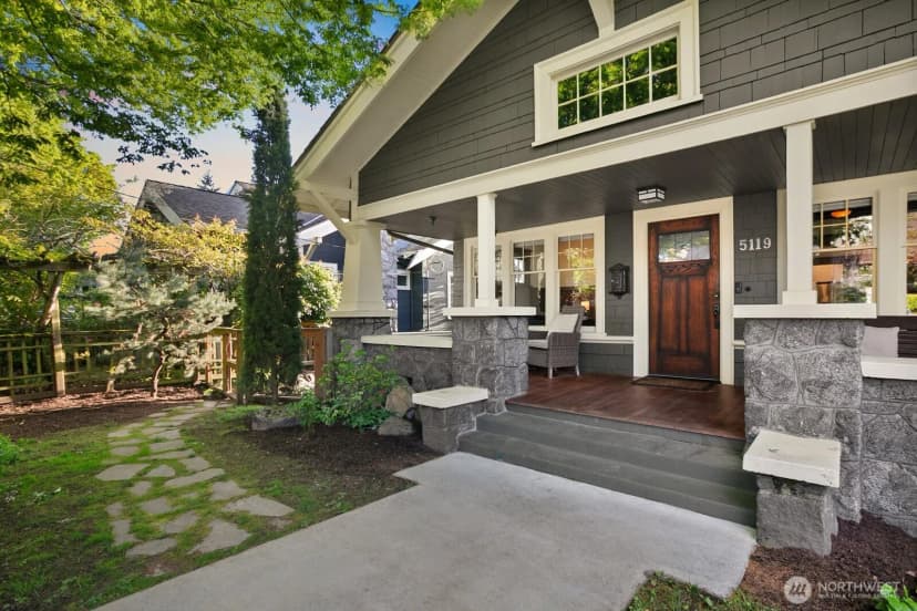 Property photo for 5119 Meridian Avenue N, Seattle photo 30