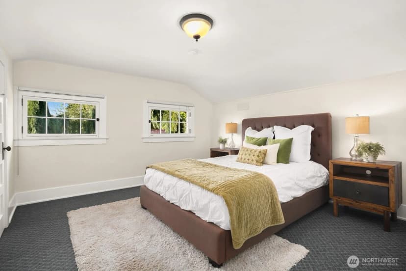 Property photo for 5119 Meridian Avenue N, Seattle photo 19