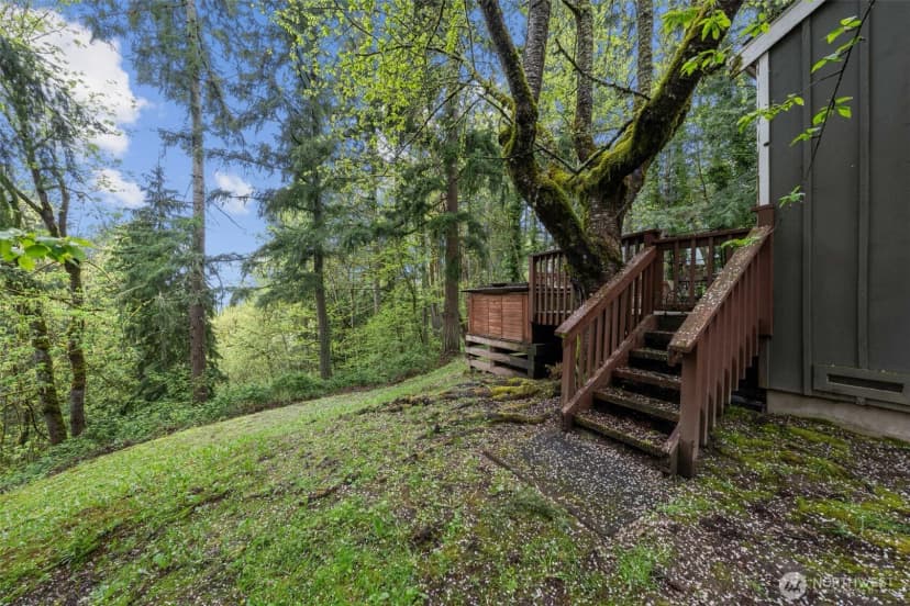 Property photo for 611 208th, Sammamish photo 14