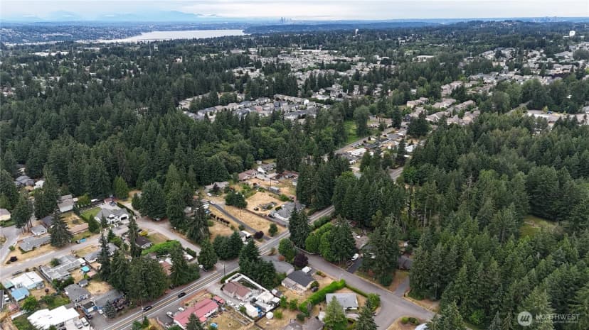 Property photo for 14403 Se 139th Place, Renton photo 37