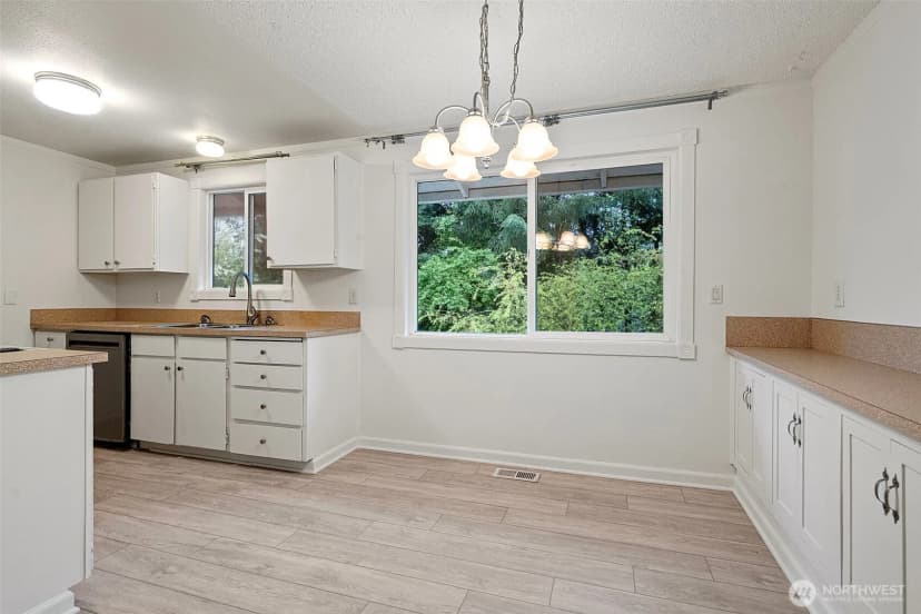 Property photo for 14403 Se 139th Place, Renton photo 15