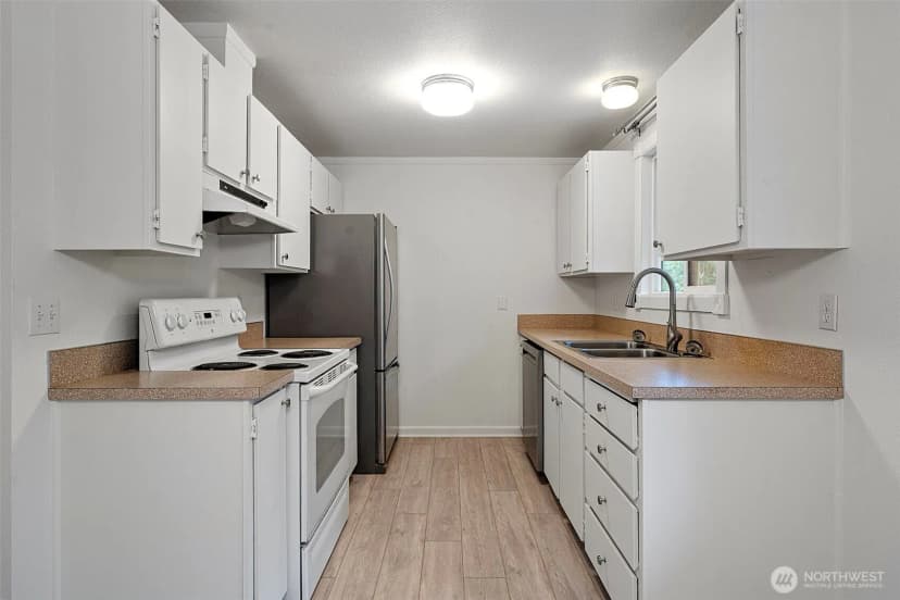 Property photo for 14403 Se 139th Place, Renton photo 14