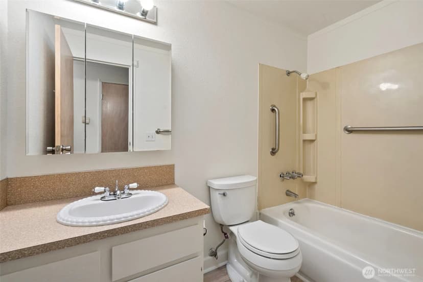Property photo for 14403 Se 139th Place, Renton photo 13