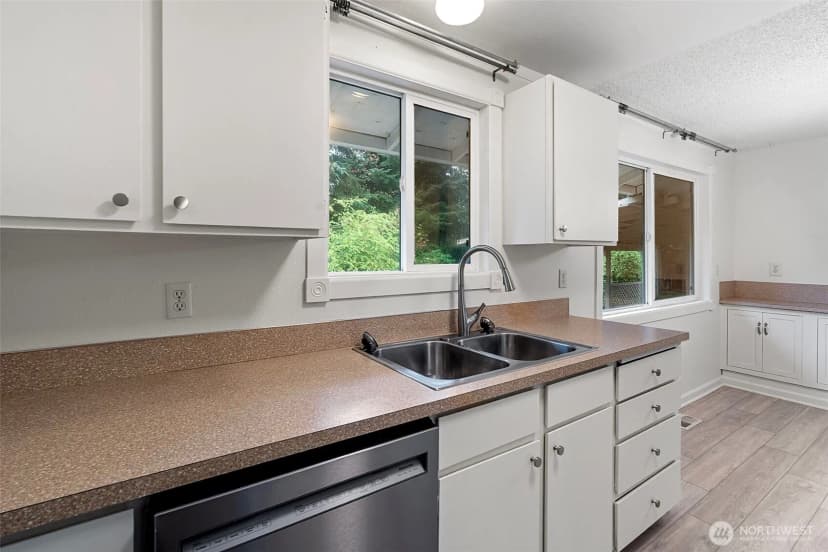 Property photo for 14403 Se 139th Place, Renton photo 18