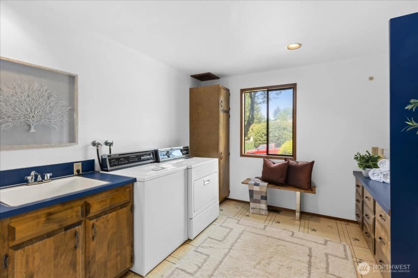 Property photo for 409 Nw 162nd Street, Shoreline photo 15