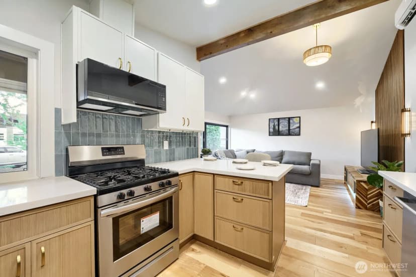 Property photo for 9321 Renton Avenue S, Seattle photo 11