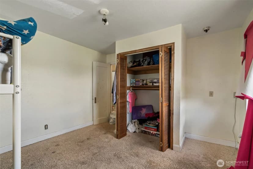 Property photo for 601 S 2nd Street, Toledo photo 25