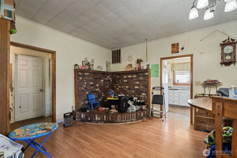 Property photo for 601 S 2nd Street, Toledo photo 14