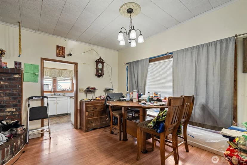 Property photo for 601 S 2nd Street, Toledo photo 13