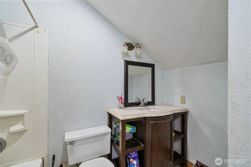 Property photo for 601 S 2nd Street, Toledo photo 28