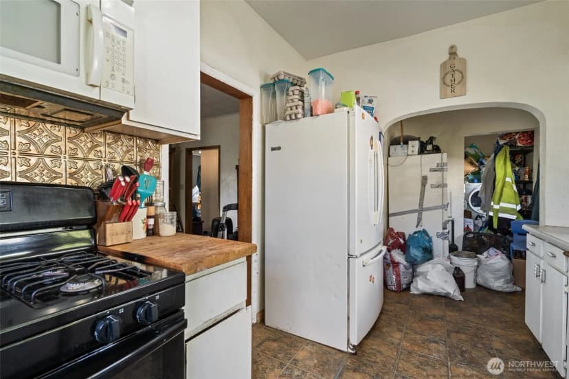 Property photo for 601 S 2nd Street, Toledo photo 17