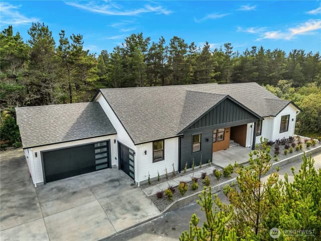 Property photo for 703 Shoreview Drive N, Long Beach photo 4