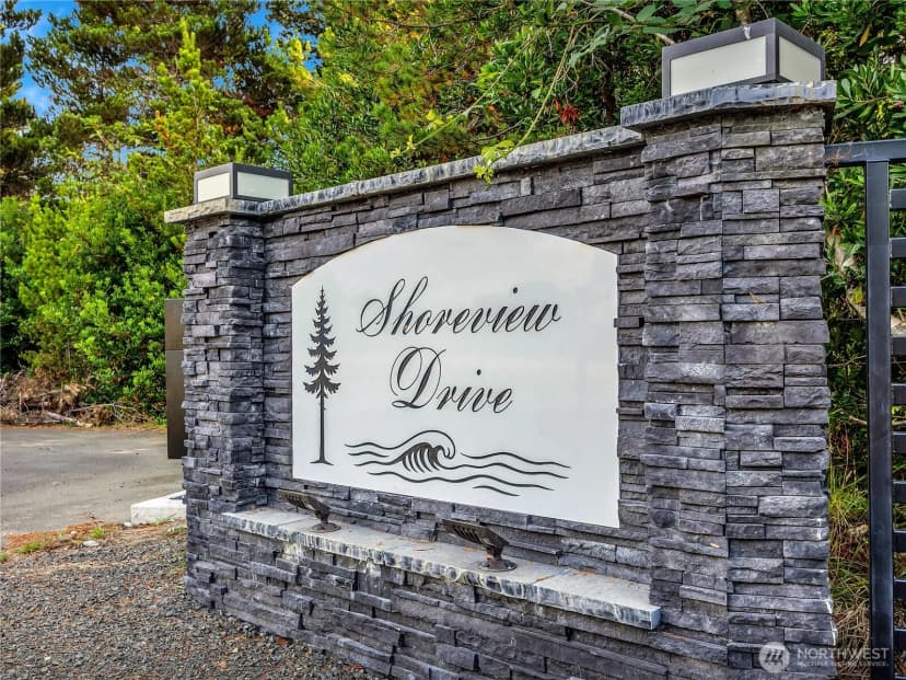 Property photo for 703 Shoreview Drive N, Long Beach photo 6