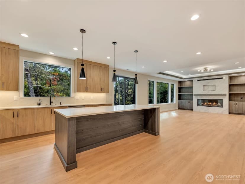 Property photo for 703 Shoreview Drive N, Long Beach photo 18