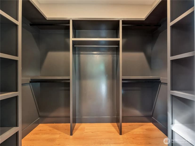 Property photo for 703 Shoreview Drive N, Long Beach photo 23