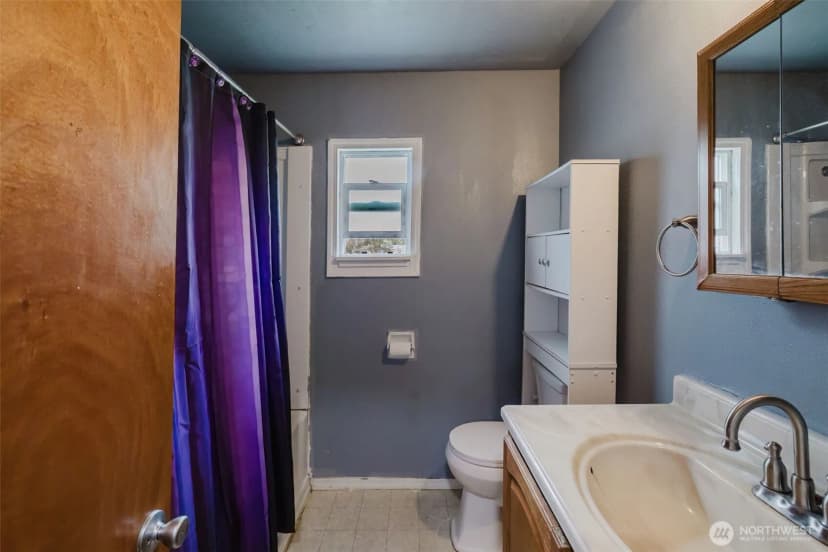 Property photo for 114 Kendall Street, Port Orchard photo 19