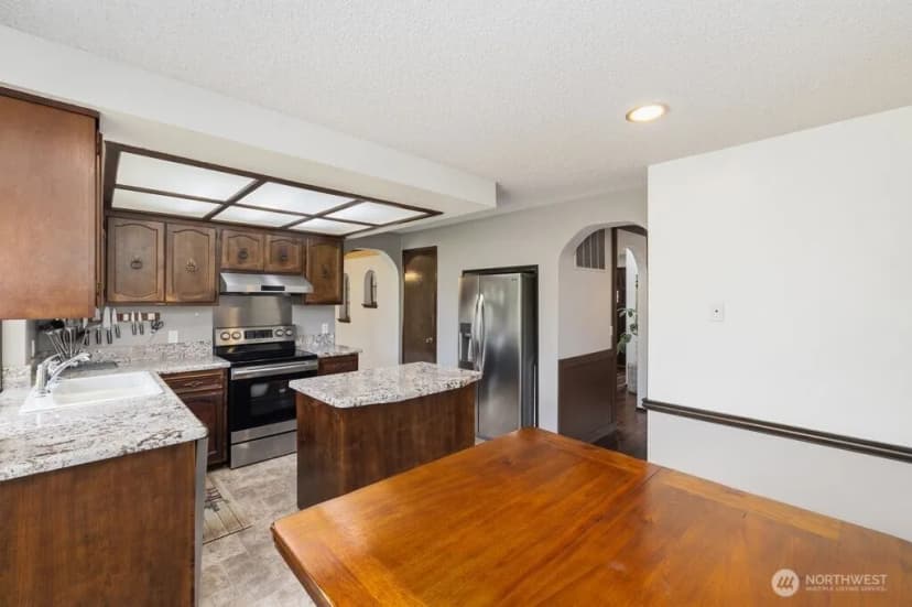 Property photo for 6423 76th Street Ct W, Lakewood photo 15