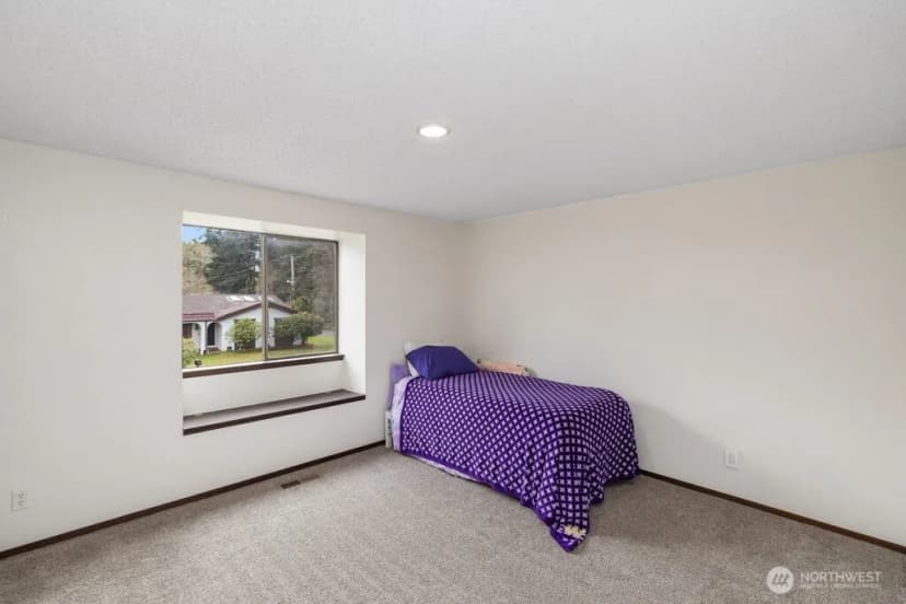 Property photo for 6423 76th Street Ct W, Lakewood photo 23