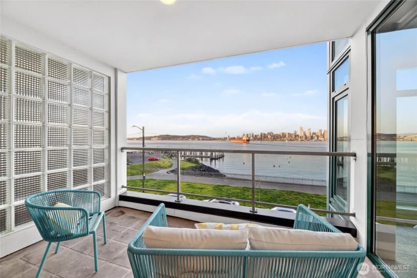 Property photo for 1661 Harbor Avenue Sw #301, Seattle photo 14