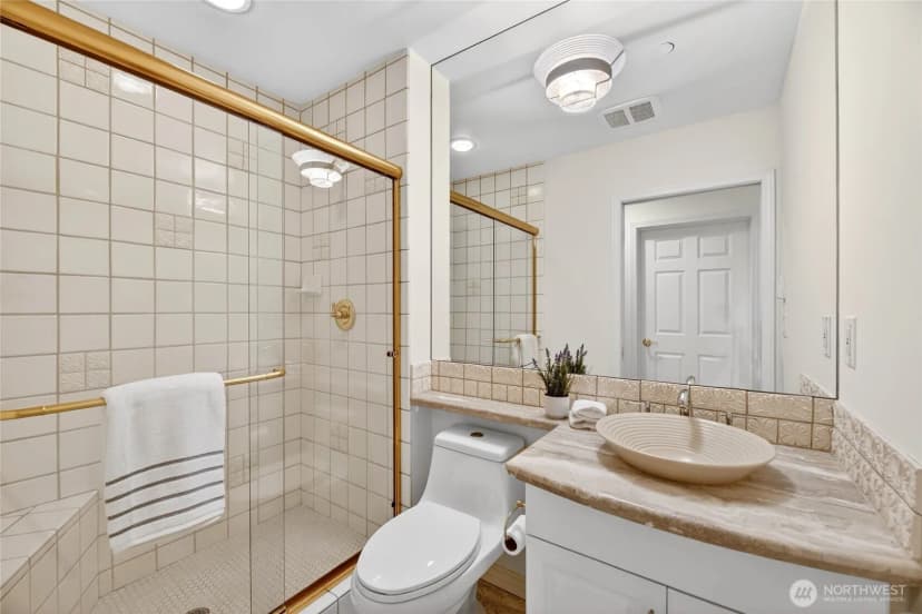 Property photo for 1661 Harbor Avenue Sw #301, Seattle photo 23