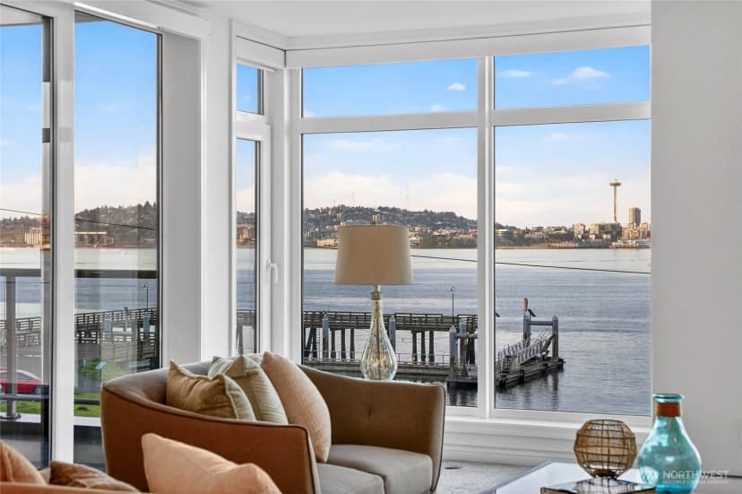 Property photo for 1661 Harbor Avenue Sw #301, Seattle photo 12