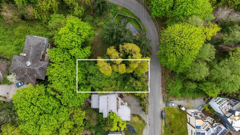 Property photo for 1601 Ferry Avenue Sw, Seattle photo 2