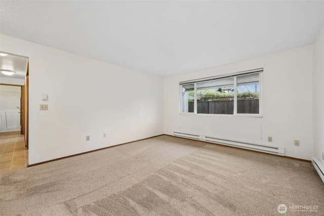 Property photo for 319 7th Place Se, Puyallup photo 5