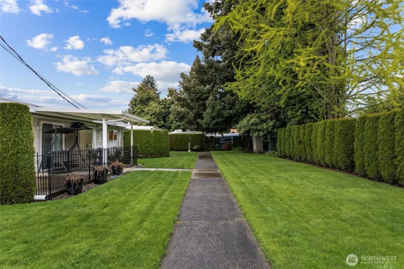 Property photo for 319 7th Place Se, Puyallup photo 16