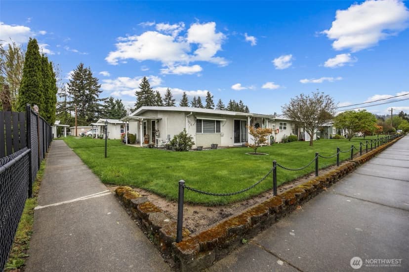 Property photo for 319 7th Place Se, Puyallup photo 14