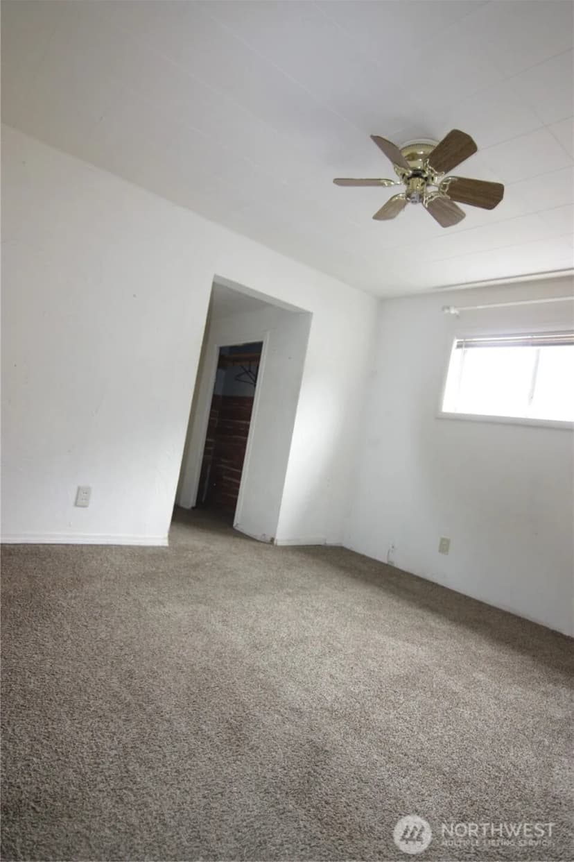 Property photo for 803 S 5th Avenue, Kelso photo 9