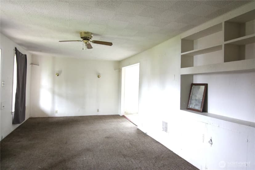 Property photo for 803 S 5th Avenue, Kelso photo 2