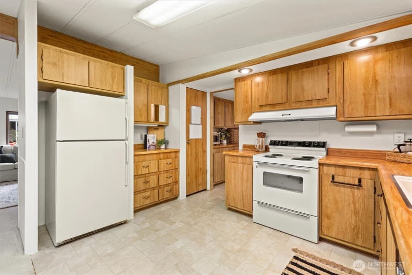 Property photo for 620 112th Street Se, Everett photo 17