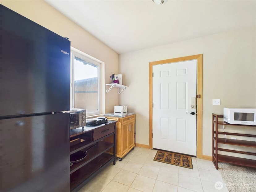 Property photo for 1019 Catala Avenue Se, Ocean Shores photo 16