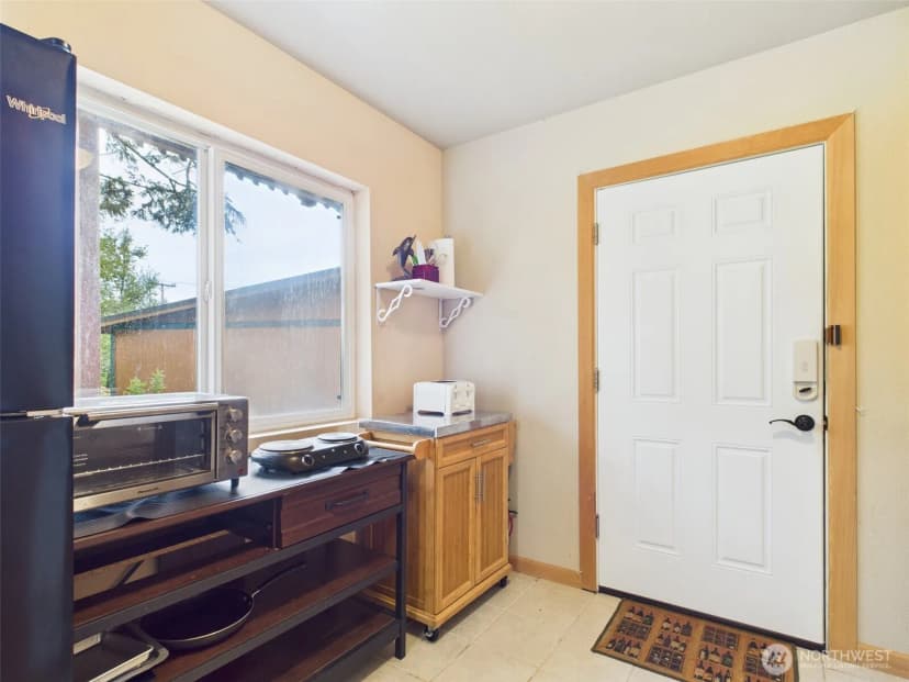 Property photo for 1019 Catala Avenue Se, Ocean Shores photo 17