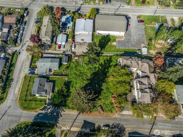 Property photo for 15439 9th Avenue Sw, Burien photo 2