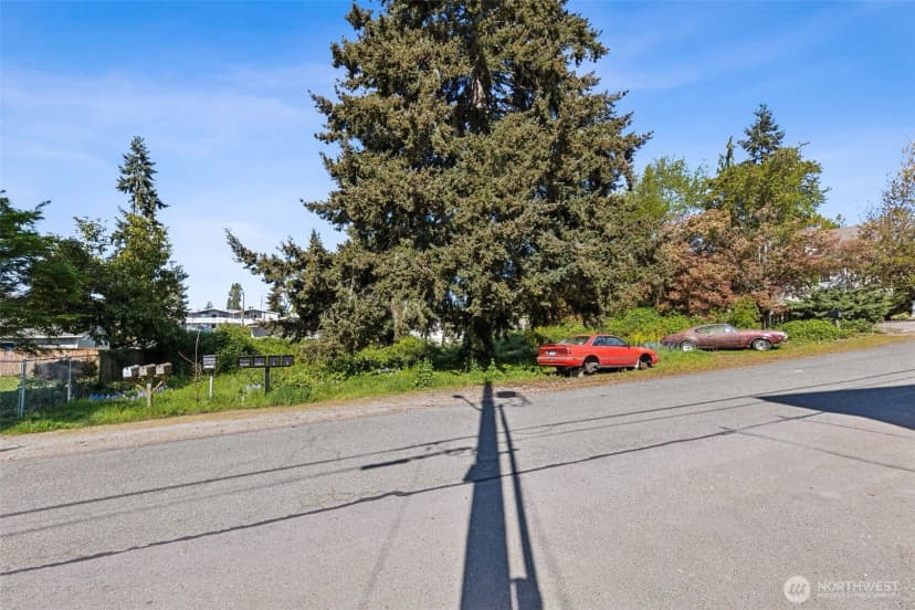 Property photo for 15439 9th Avenue Sw, Burien photo 18