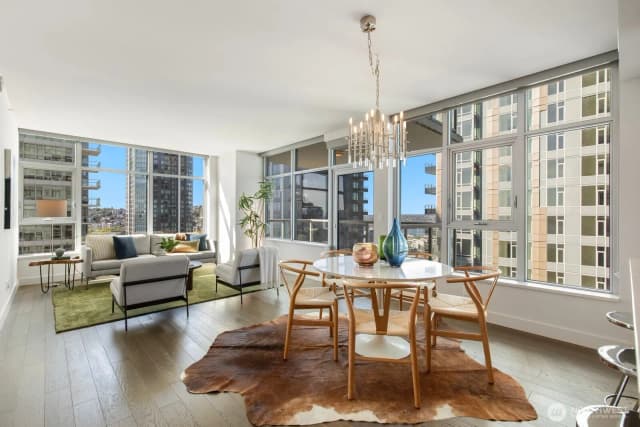 Property photo for 588 Bell Street #2102s, Seattle photo 3