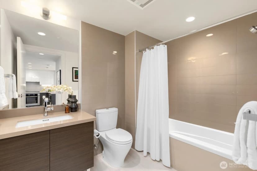 Property photo for 588 Bell Street #2102s, Seattle photo 22