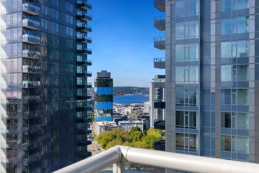 Property photo for 588 Bell Street #2102s, Seattle photo 23
