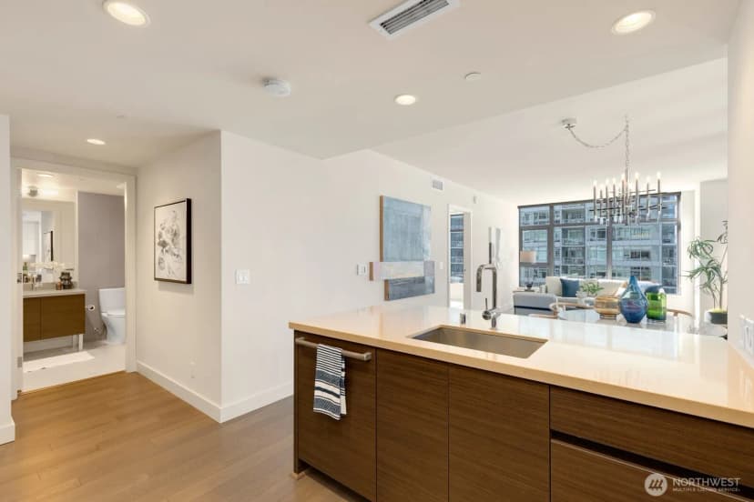Property photo for 588 Bell Street #2102s, Seattle photo 13