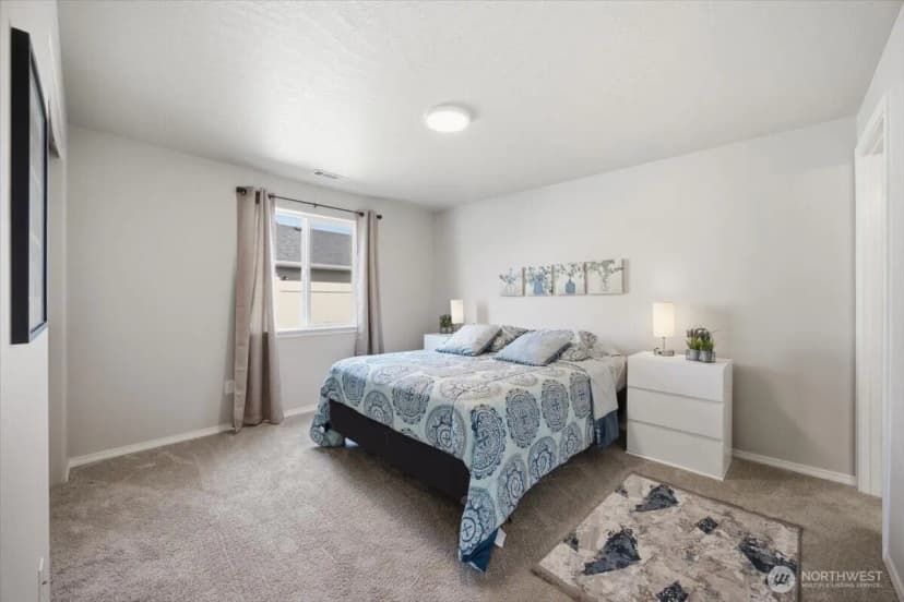 Property photo for 700 Regina Place, Grandview photo 12