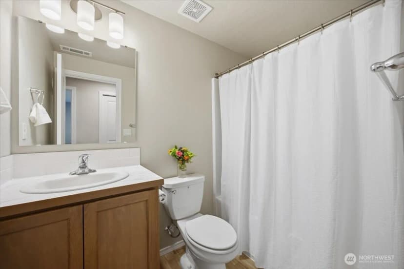 Property photo for 700 Regina Place, Grandview photo 21