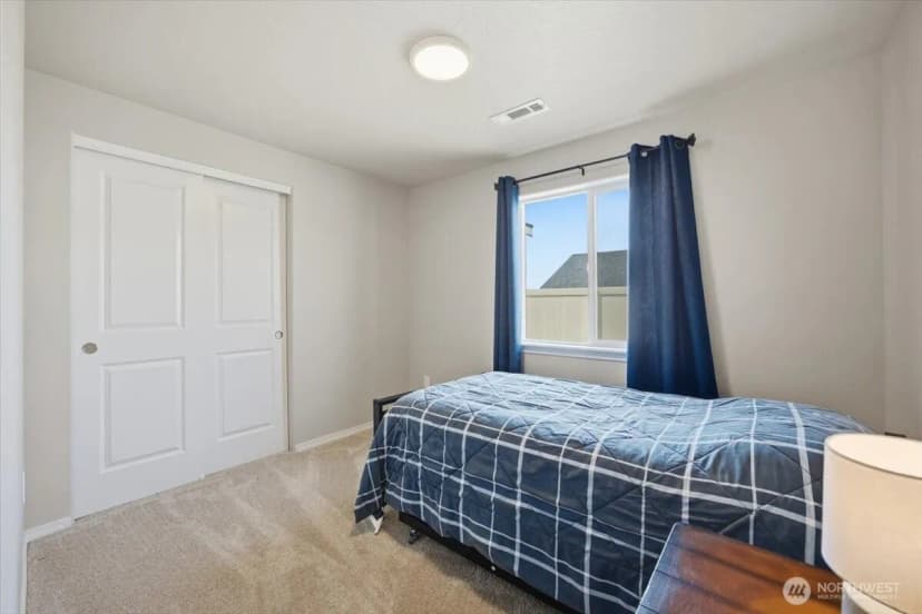 Property photo for 700 Regina Place, Grandview photo 19