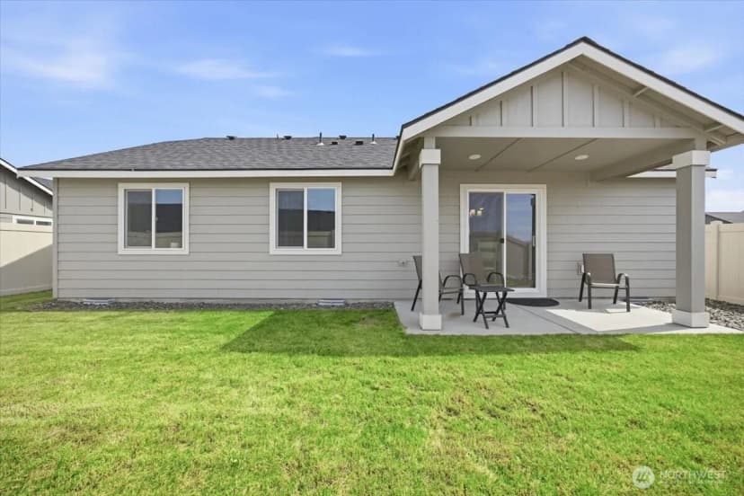 Property photo for 700 Regina Place, Grandview photo 22
