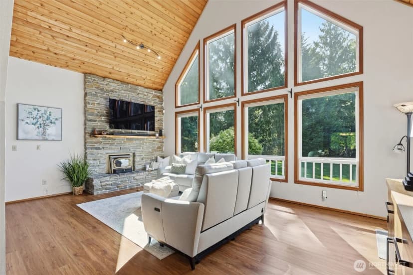 Property photo for 18125 Snohomish Avenue, Snohomish photo 8