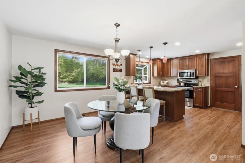 Property photo for 18125 Snohomish Avenue, Snohomish photo 15