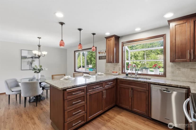 Property photo for 18125 Snohomish Avenue, Snohomish photo 13