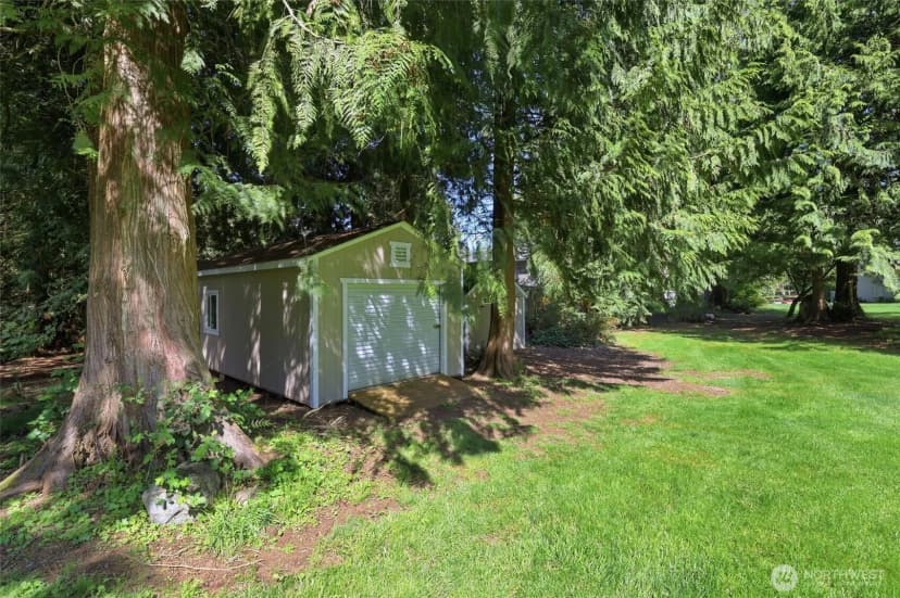 Property photo for 18125 Snohomish Avenue, Snohomish photo 32