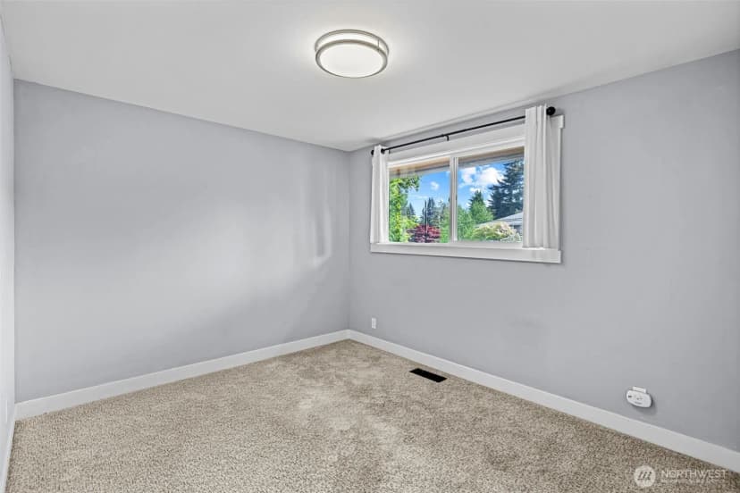 Property photo for 8629 223rd Street Sw, Edmonds photo 22