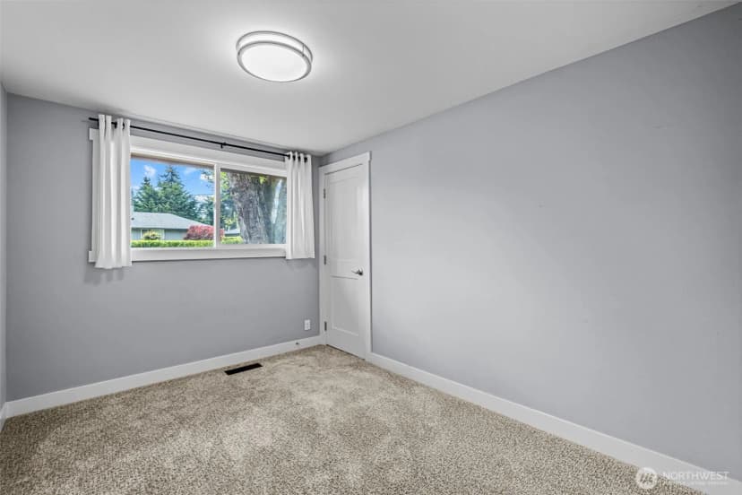 Property photo for 8629 223rd Street Sw, Edmonds photo 20